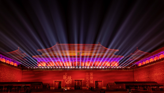 故宫“网红”院长单霁翔今日退休 莫高窟“守护者”王旭东接任