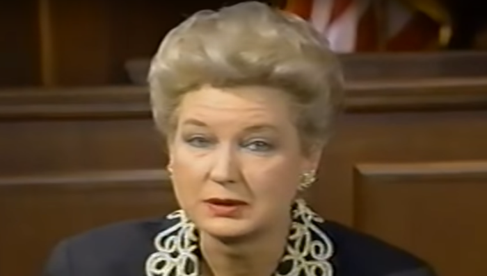 权力游戏,逃税,美国政治