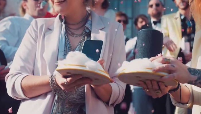 语音助手Siri和Alexa“结婚”了