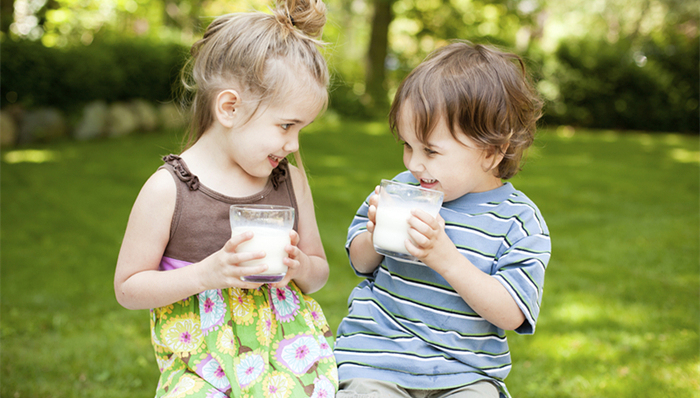 牛奶金,米吉,孩子年龄,孩子会,,,自由党,公费医疗,通货膨胀,学历要求,学区