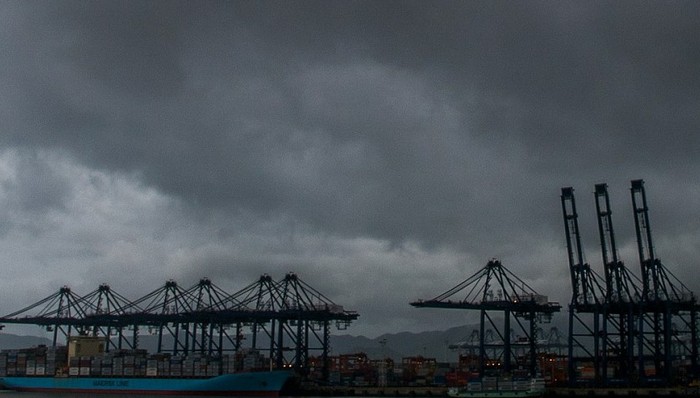 西北华北暴雨“起航”,中东部高温暂缓