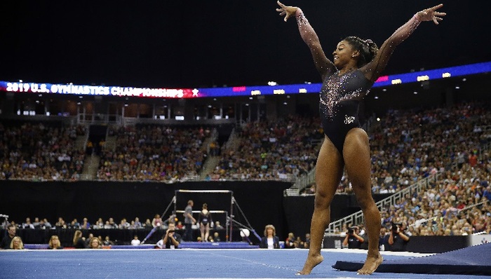 【体育晚报】洛瑞退出美国男篮 拜尔斯解锁自由操超高难度