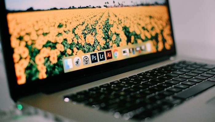 【科技早报】小米集团回购275.62万股 Adobe第三财季净利润7.93亿美元