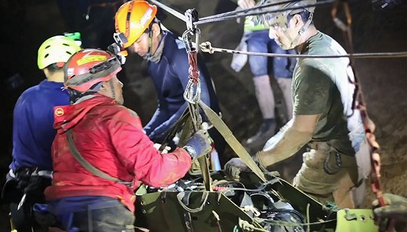 泰国,洞穴,救援