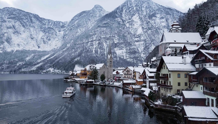 《冰雪奇缘》原型奥地利村庄被挤爆了,当地人下“限客令”