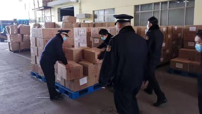 上海城管,疫情防控,口罩生产