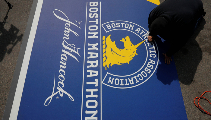 波士顿伦敦两大马拉松确定改期,基普乔格为众跑友加油鼓劲