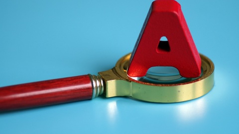 A股三大指数集体低开,特高压等概念跌幅居前