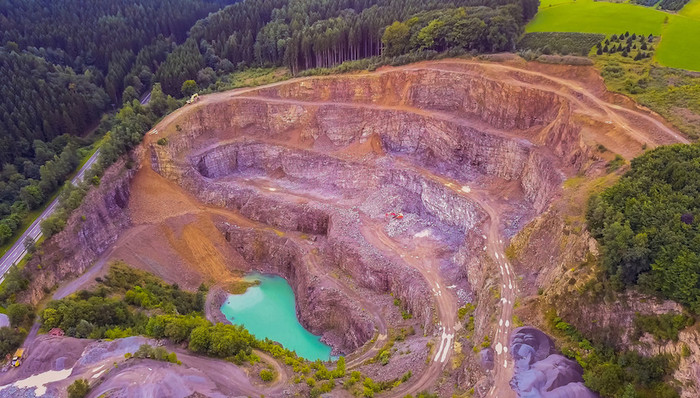 矿业巨头,新冠肺炎