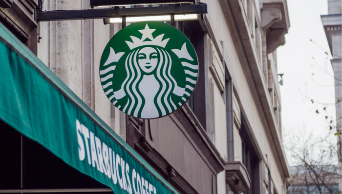 星巴克员工确诊新冠肺炎,防疫这根弦还是不能松