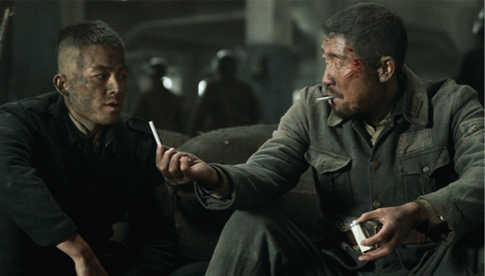 撤档、点映又保底,想看《八佰》不容易