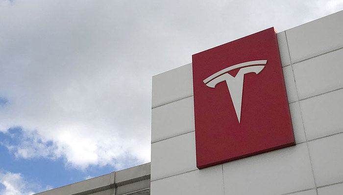 车辆失控造成2死6伤?特斯拉回应称:车辆没有发生故障,积极配合各方调查