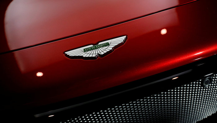 奔驰,阿斯顿·马丁,车圈观察