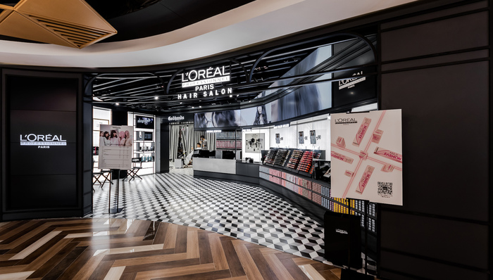 欧莱雅盯上了20多岁的秃头年轻人 | 时尚商业说