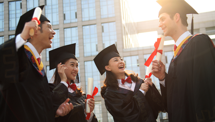 南京大学等多所名校公布毕业生薪酬,各校差距明显