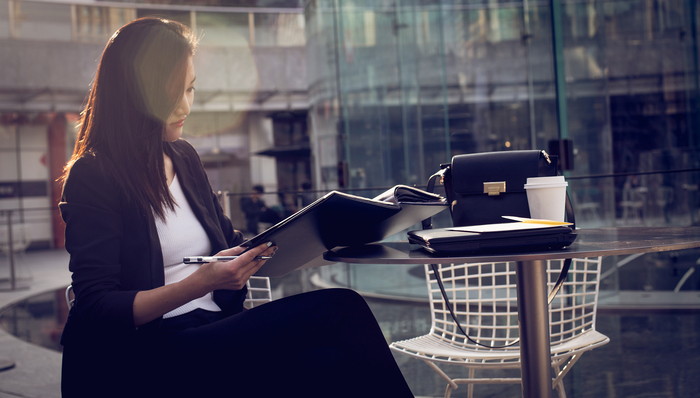 2020 中国女性梦幻职业白皮书:最想成为演员/偶像,其次为医护人员和教师