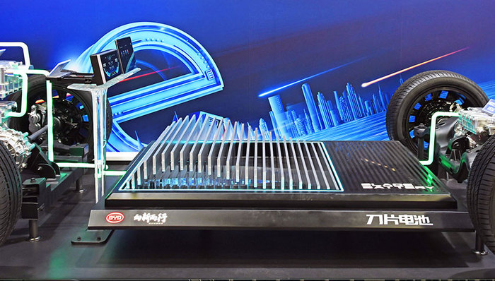 2020年累计装机量增长20.6%,磷酸铁锂电池为何重获青睐?