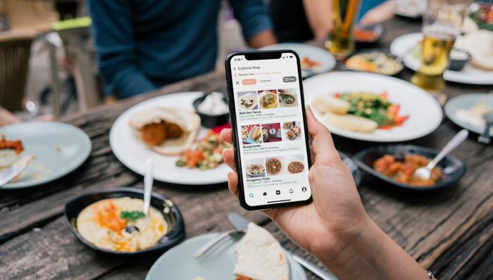 【深度】“偷袭”美团:抖音快手出击、小红书加码,本地生活又迎新战事