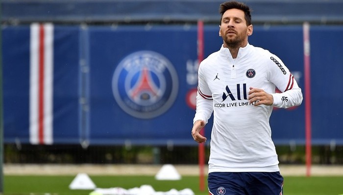 俱乐部、国家队两手抓,场外创收惊人的梅西将迎巴黎首秀