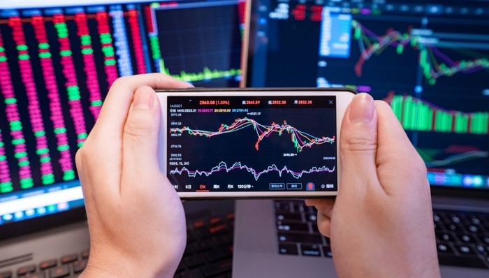 多家私募量化巨头封盘,公募量化也纷纷限购……