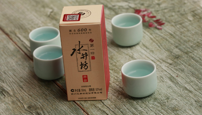 高端化,品牌价值,业绩,股价下跌