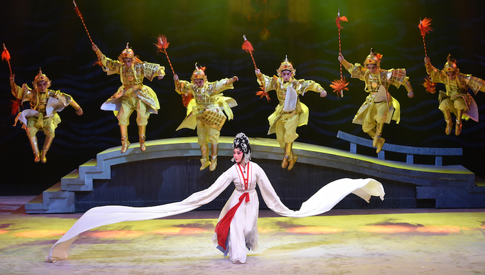 中国上海国际艺术节中心,展演,舞台艺术,惠民,演艺大世界