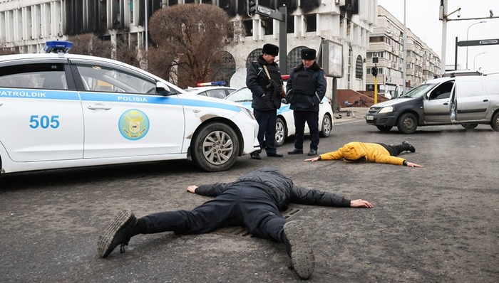 哈薩克斯坦,鈾,比特幣