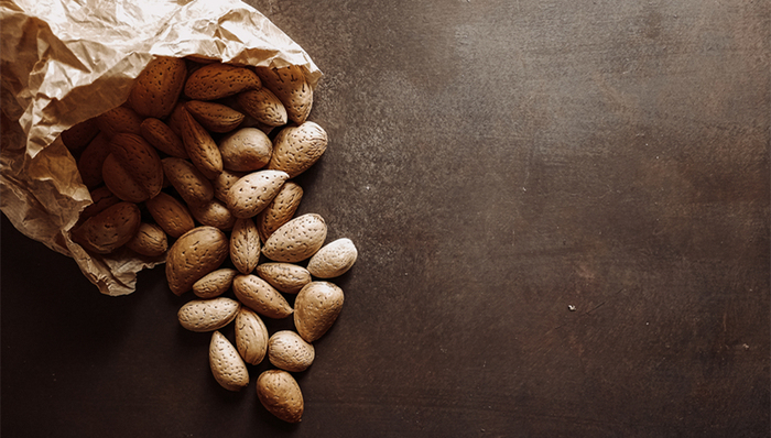 堅果,中國市場,消費趨勢,三只松鼠,良品鋪子,業(yè)績,股價