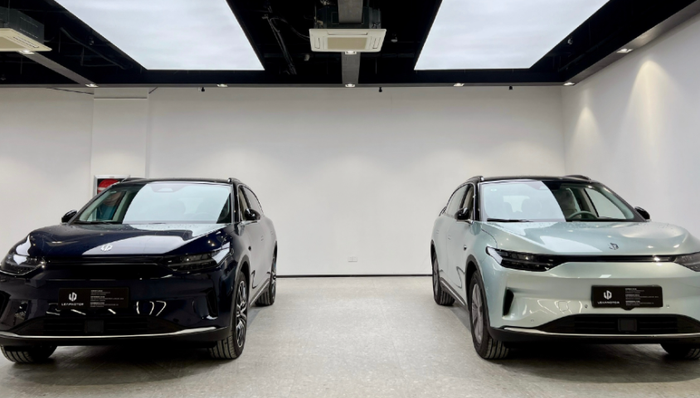 巨額虧損,IPO,零跑汽車,港交所