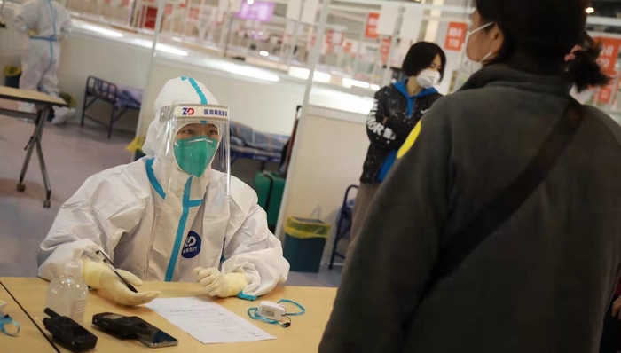 集中隔离,医生,无症状,医护,病情,感染者,新冠,科室,护士,呼吸科