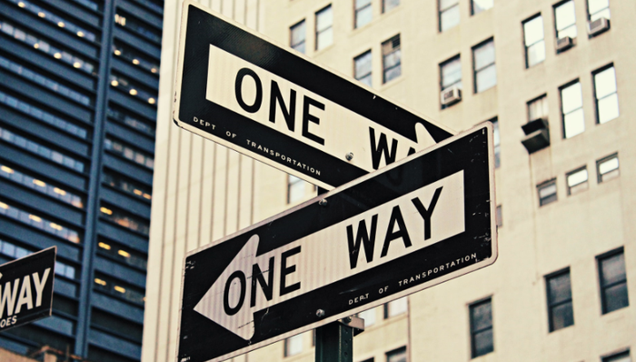 市場(chǎng)競(jìng)爭(zhēng),高端車型,傳統(tǒng)車企