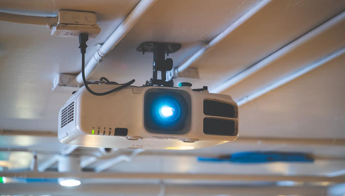 光峰科技去年净利增长105%至1.24亿元,影院复工刺激业务回暖