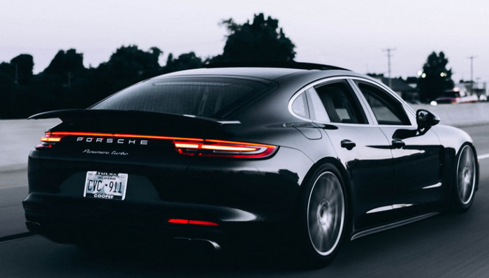 蔚來,零跑汽車,新車交付