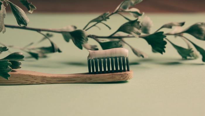 冷酸灵,国产品牌,市场份额,中低端市场