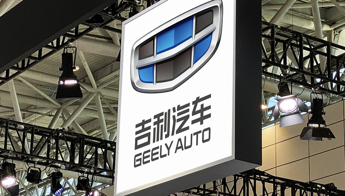 傳統(tǒng)車企入局互聯(lián)網(wǎng)，互聯(lián)網(wǎng)造車，產(chǎn)業(yè)融合