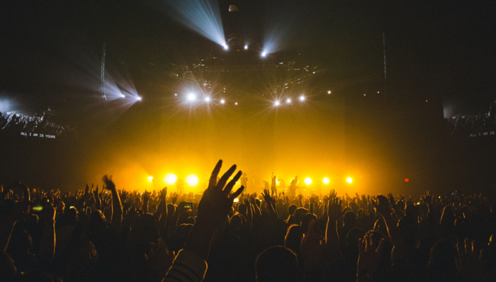 MIRROR,男團(tuán),演出事故,港臺(tái)音樂