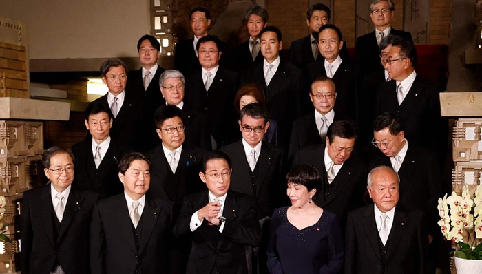 日本內(nèi)閣,防衛(wèi)