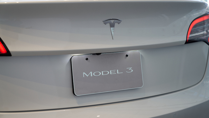 特斯拉降價引發(fā)車主維權(quán)