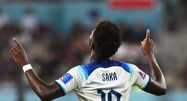 世界杯身价最高球队首秀,英格兰6-2大胜伊朗