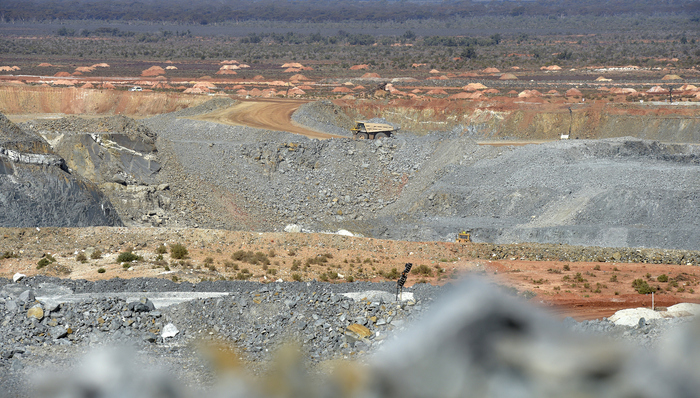 连投两个百亿级项目,铁矿龙头大中矿业进军锂业