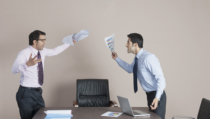 北美两大加密巨头危机中内讧:34万用户9亿美元资产如何追偿?