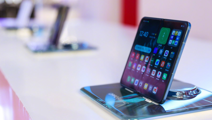 折疊屏手機,消費需求,國產(chǎn)品牌,低價,高端化,