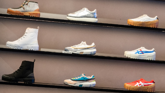 IPO雷达 | 品牌、渠道老化,商标官司延宕十年后中乔体育要上市,但已掉队了