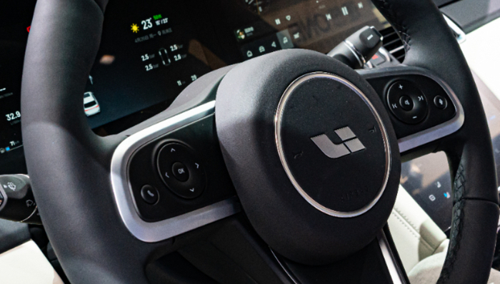 理想,蔚來(lái),特斯拉,小鵬,汽車(chē)