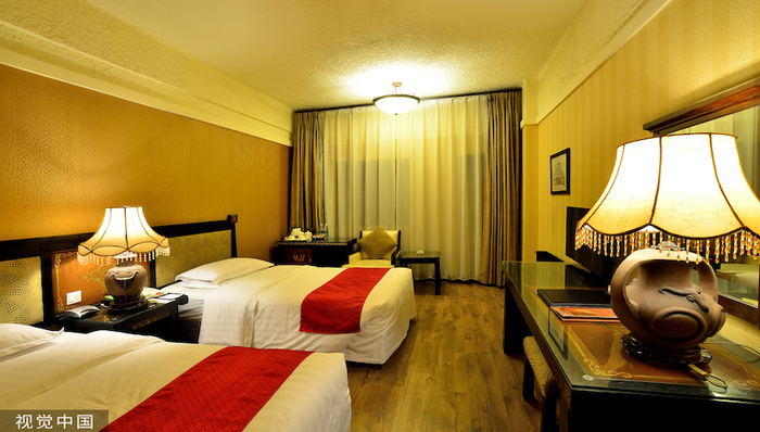 酒店；旅游