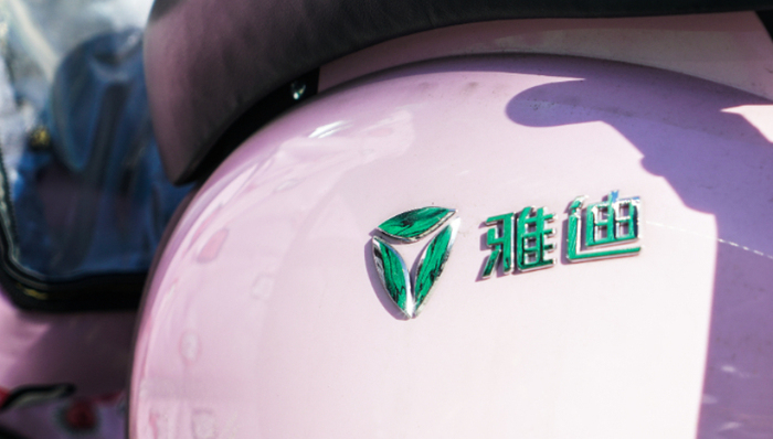 电动二轮车,中国市场,价格战,雅迪,业绩,董经贵
