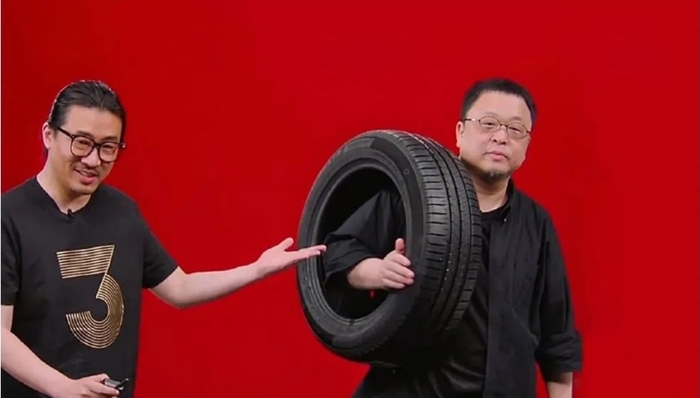 刘强东,京东,618,直播电商,罗永浩