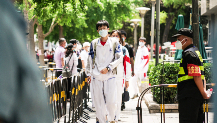 高考人数创新高,升学竞争会更激烈吗?| 教育洞察