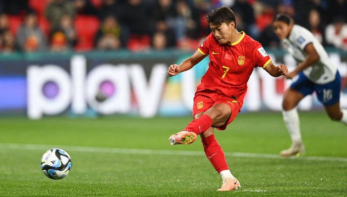 中国女足1-6不敌英格兰女足,历史首次无缘世界杯小组出线