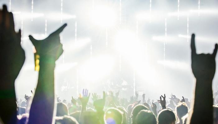 商业价值,演唱会,TFBOYS,饭圈,